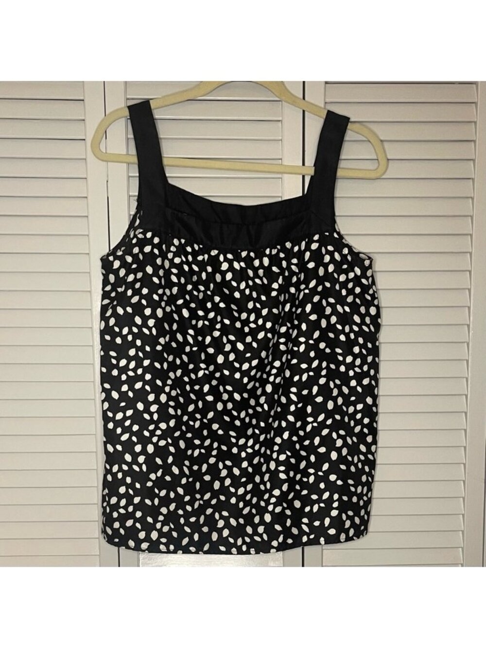 Patterned Tank Top - Picture 2 of 3